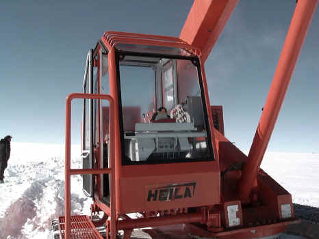 Mach8.jpg (107773 bytes)