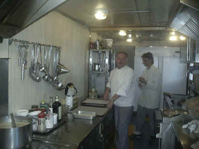 Friend1.jpg (101717 bytes)