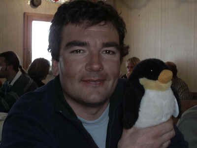 Friend3.JPG (77476 bytes)