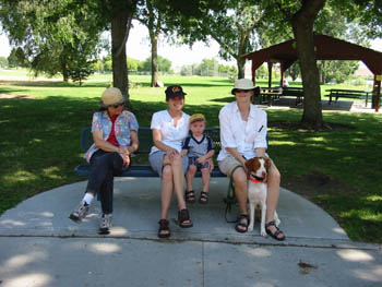 116-1646_IMG
